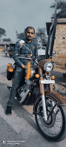 Manisha bike Mistri