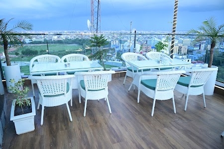 CAFE IN THE SKY