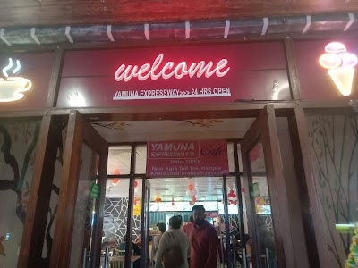 Agra Toll Plaza Yamuna Exp. Way