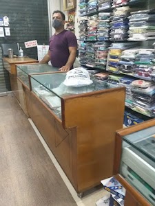 Mens Corner
