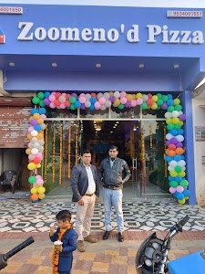 Zoomeno'd Pizza