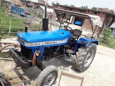 KIRTI KISAN SEWA KENDRA INDIAN OIL PETROL PUMP