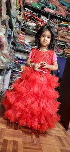 vandana saree center
