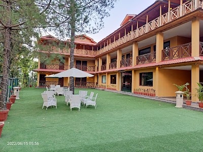 Summit Jungle Lodge, Lansdowne