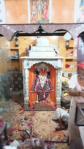 Dr. Hanuman ji Temple Dadraua waale
