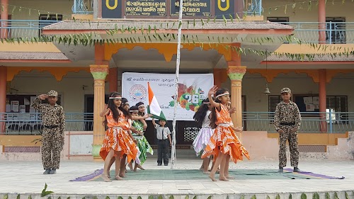 Shri Swaminarayan Gurukul B.ed College