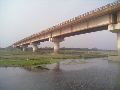 Madia Bridge Bus Stop
