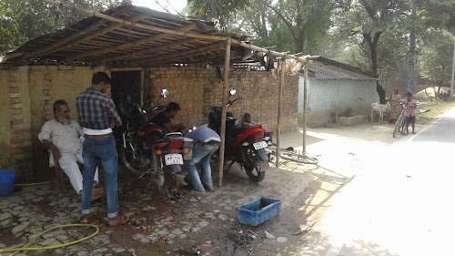 Janta Garage (Tufail)