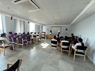 Paras Hospital