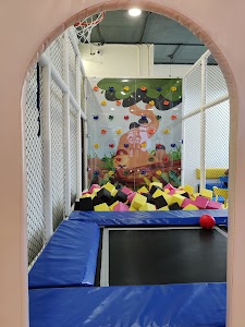 Hide N Seek Play Area