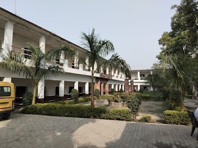 Hariraj Inter Mediate College Pure Jhau Kunda Pratapgarh