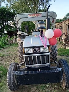 Dhirendra Tractor repair shop