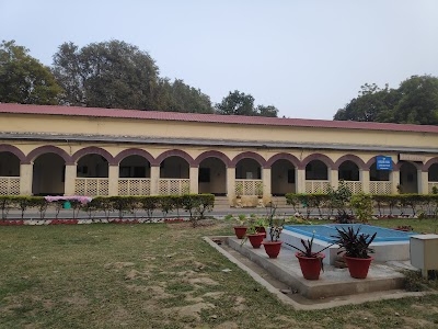 Sanik Aaram Grah Allahabad