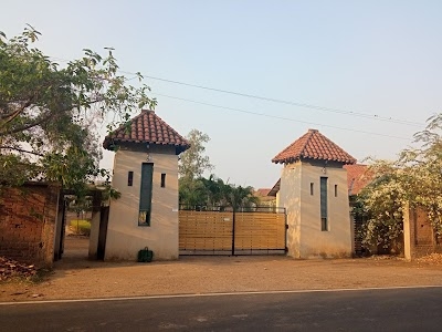 Villa Shantiniketan