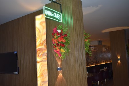 Bar Cloud9 & Lounge