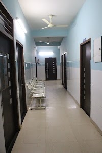 Bombay Hospital and Trauma Center