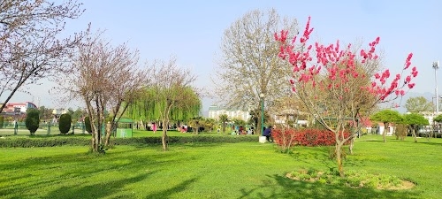 Iqbal Park