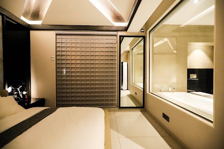 Favous Interior