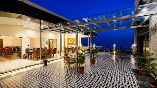 Oak Bush Hotel