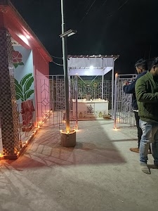 রাস্তা পাশে বসার জায়গা