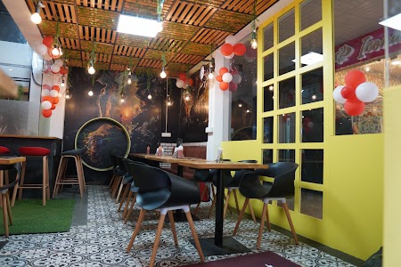 Zippyfeed Cafe - Vesu Surat