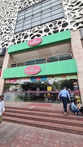 Sarojini market parking