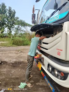 Ashok Leyland Service Center