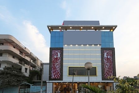 OYO 12833 Century Grand