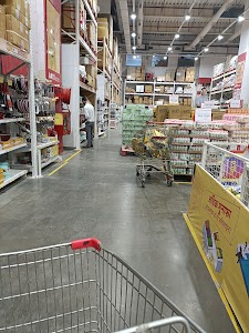 Lots wholesale market