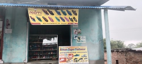 Arman super footwear