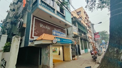 RICHIE MOTORS