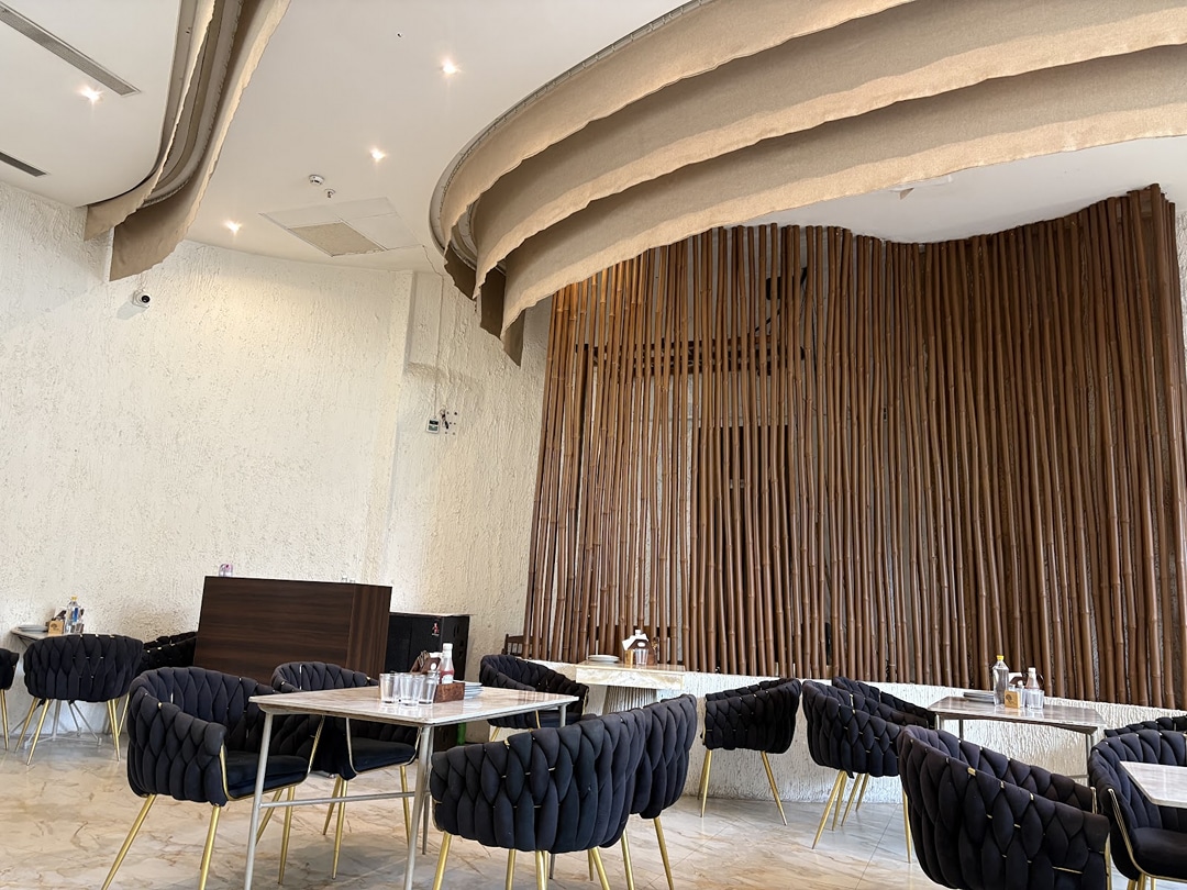 THE BIG TREE CAFE