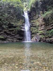 Waterfall (Bhalugaad)