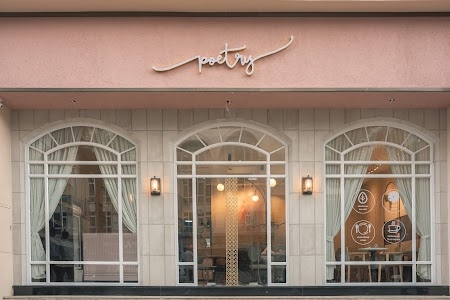 Poetry by Love and Cheesecake, Powai