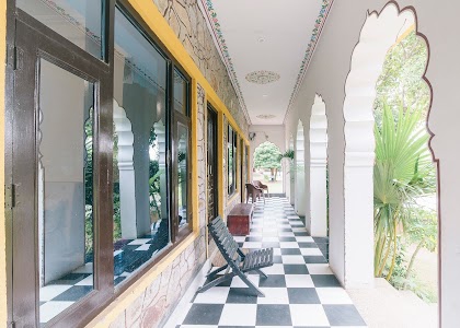 THE COUNTRY SIDE RESORT