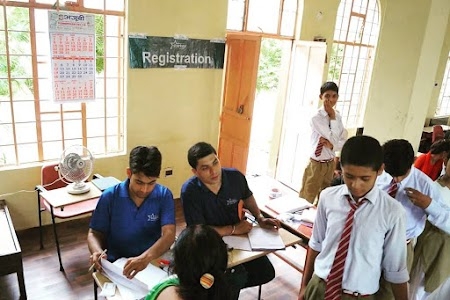 Goonge Bahre Ka Vidyalaya