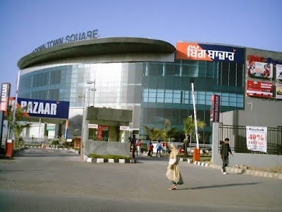 Paras Downtown Square