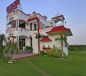 Hotel Highway King