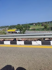 Taj and Lucknow Highways Junction