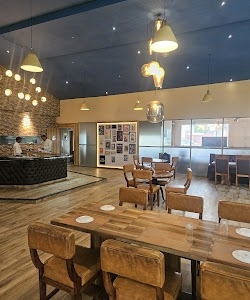 Casamila Restro & Banquet