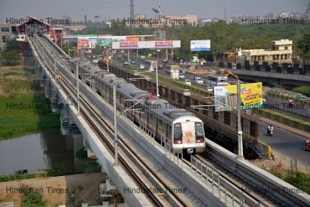 Hindon river metro Car Parking