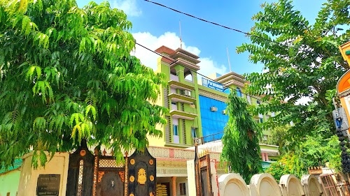Paramount Public School
