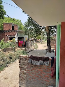 Halwai pura