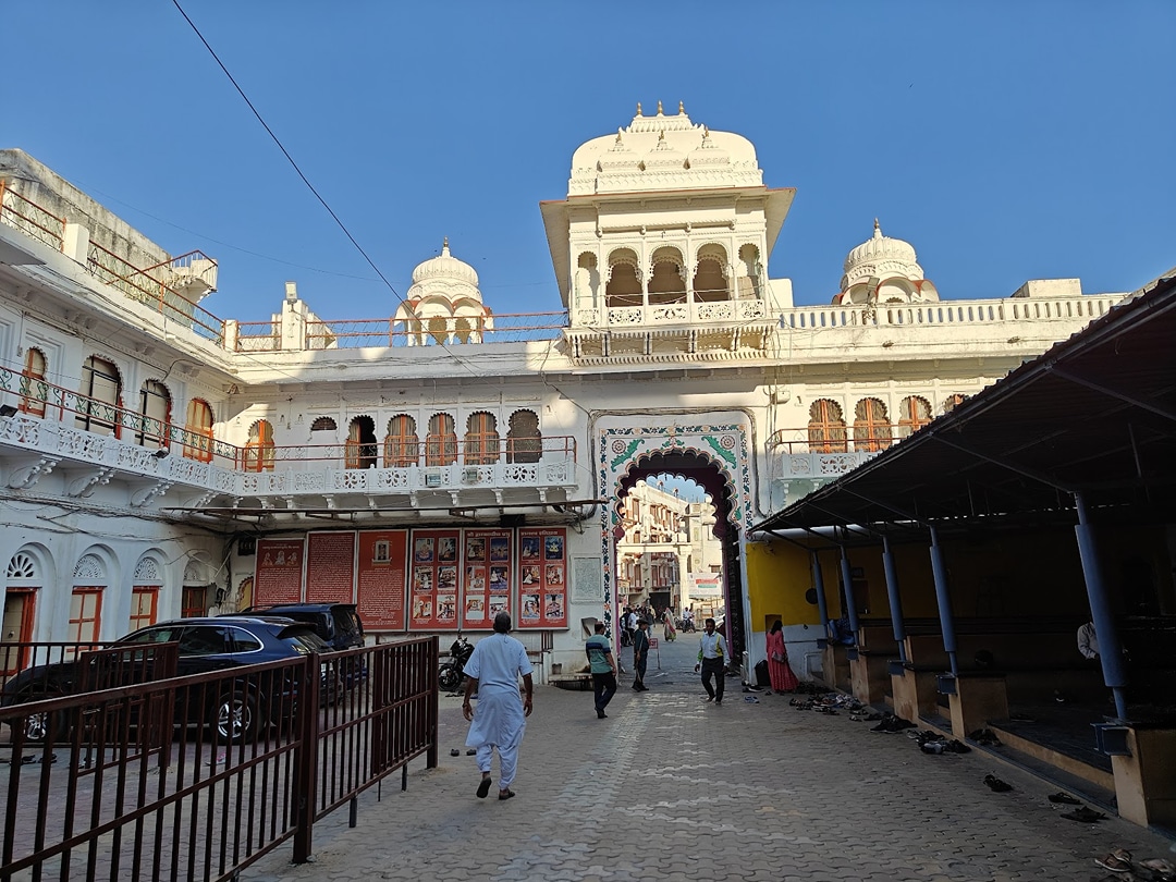 SHREE DWARKADHISH TEMPLE, KANKROLI