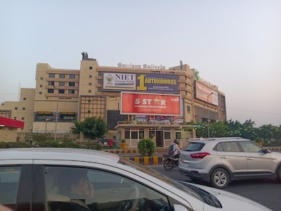 Sector 18 atta market