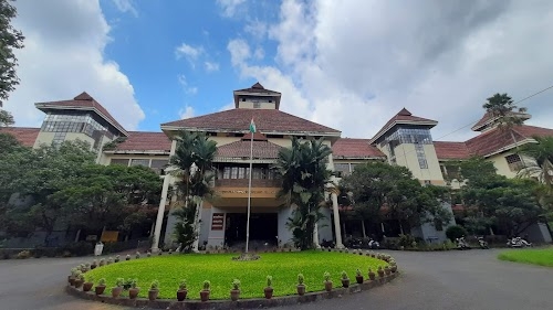 Kalady Sree Sankaracharya University of Sanskrit