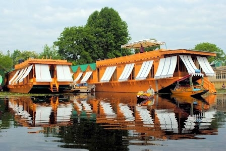 New Jacquline Heritage Houseboats