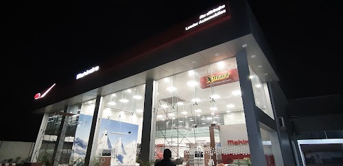 Mahindra Leader Automobiles