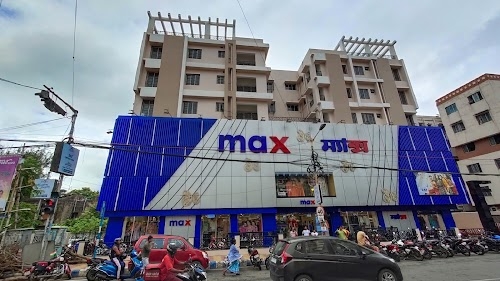 MAX Fashion