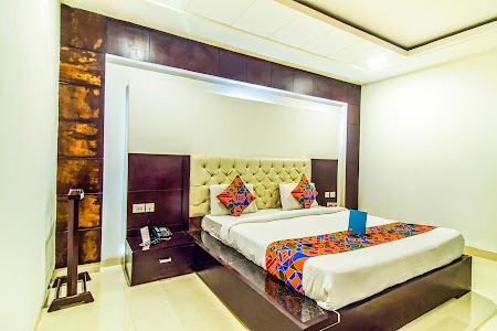 FabHotel Transit